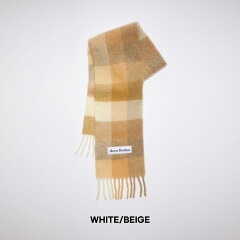 小野花梨さん着用で話題！「小さい頃は神様がいて」のマフラーが可愛すぎる